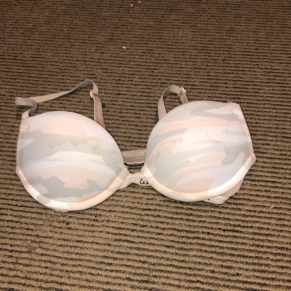 32A push-up bra - Picture 1 of 3